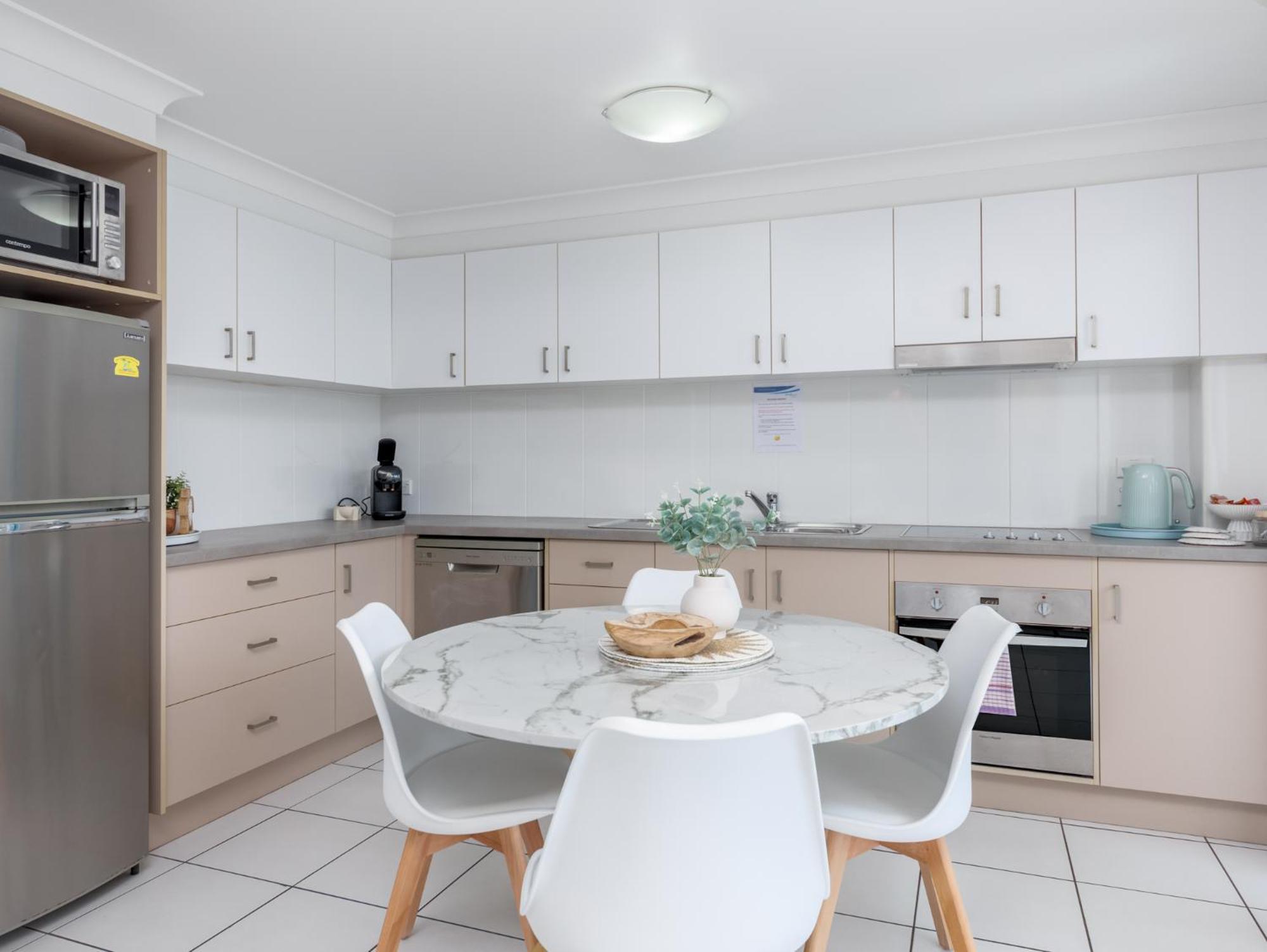 Koola Beach Apartments Баргара Екстер'єр фото