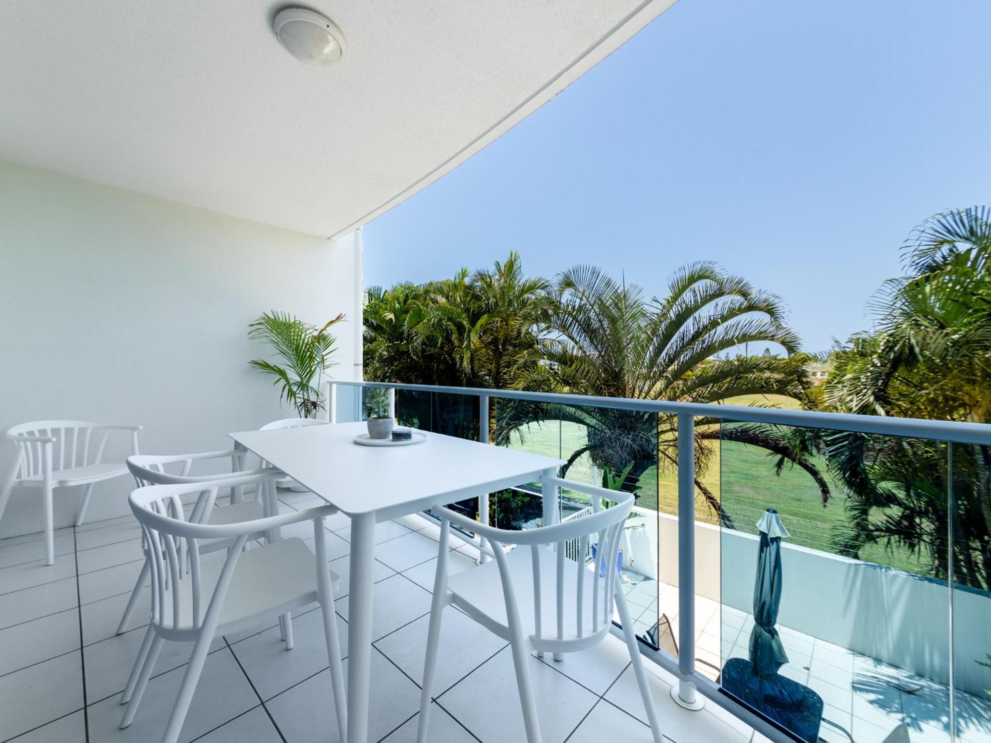 Koola Beach Apartments Баргара Екстер'єр фото